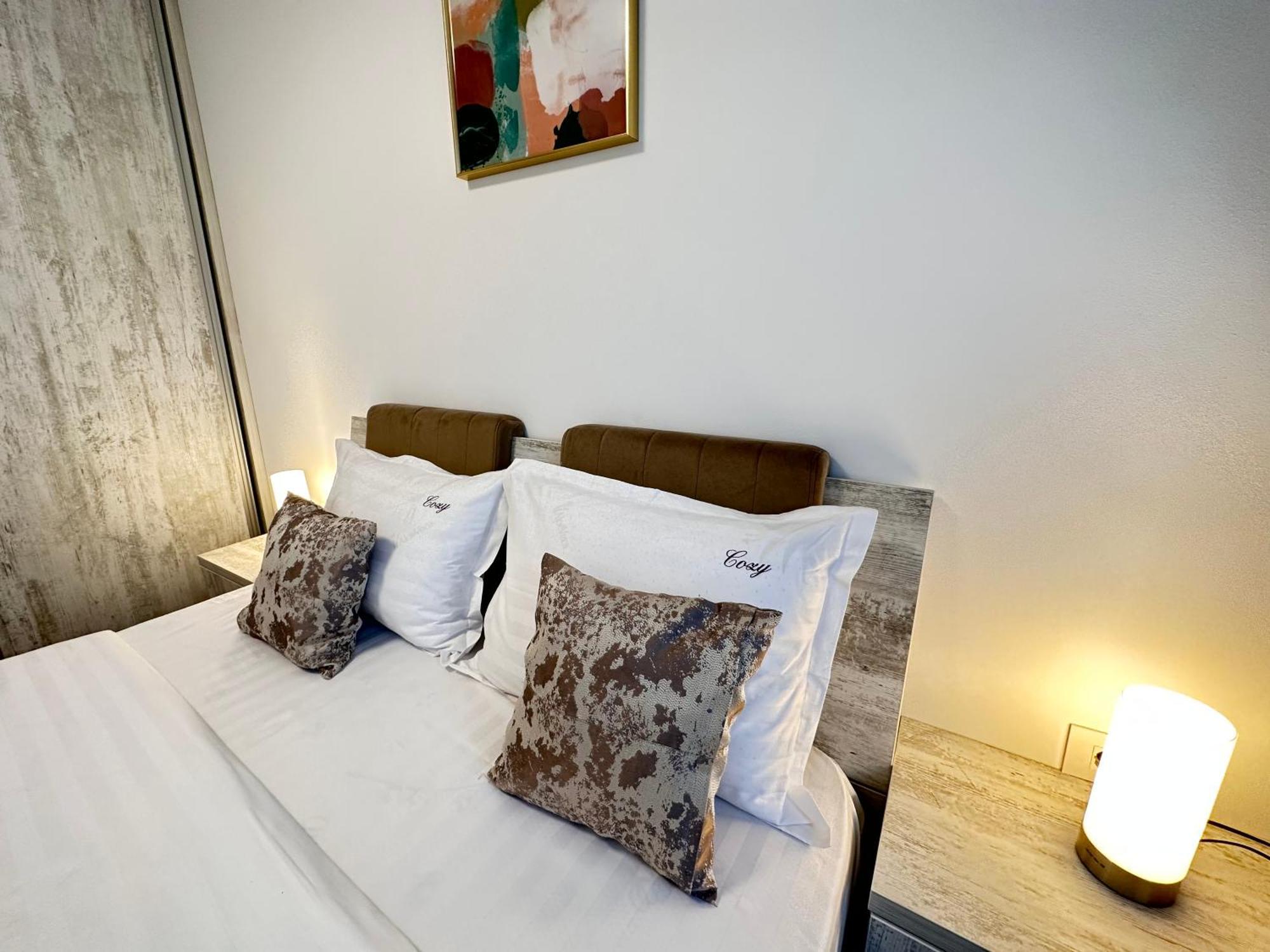 Coresi Mall Exclusive #Collection Apartments & Studios Brasov Exterior photo