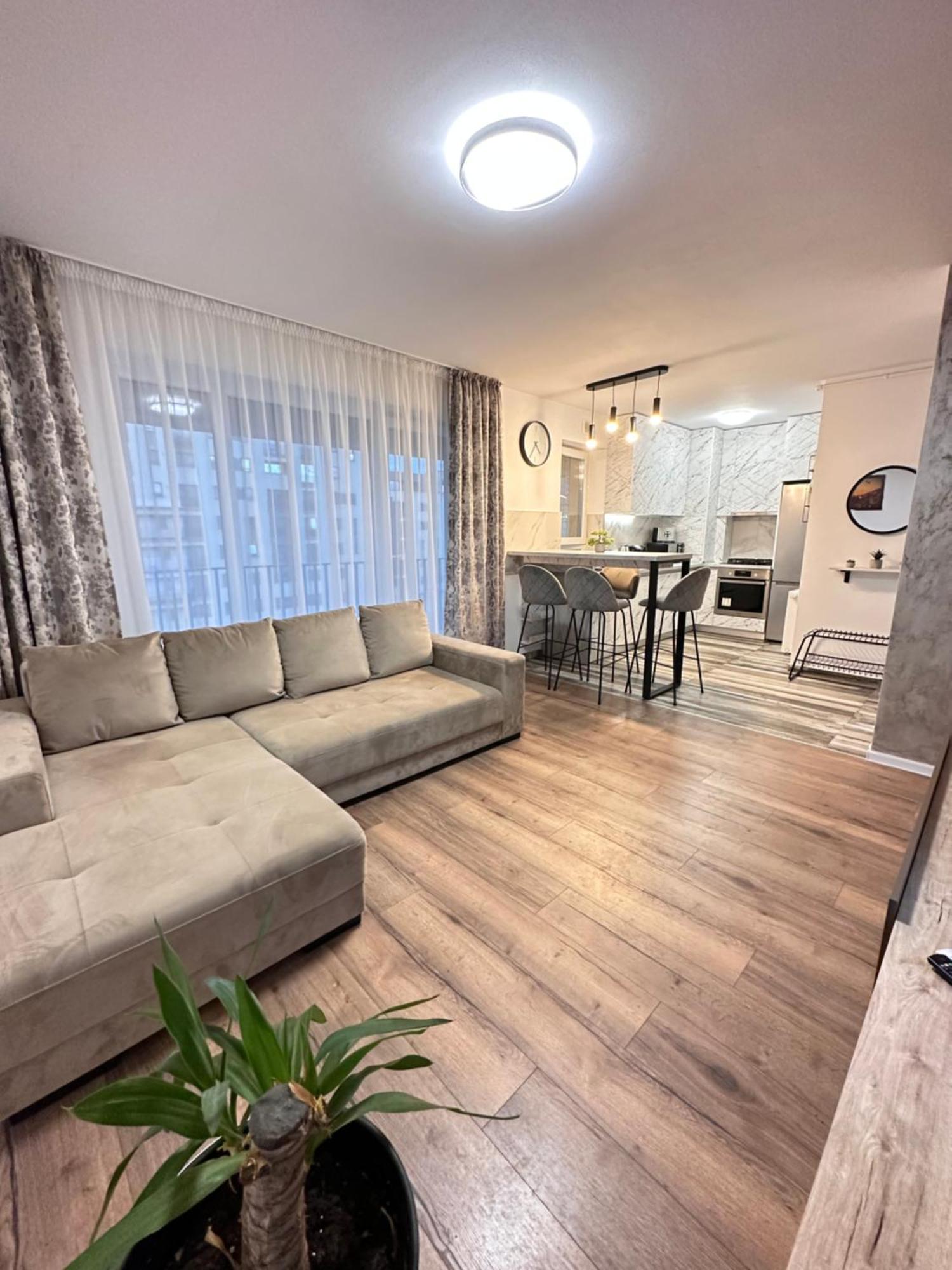 Coresi Mall Exclusive #Collection Apartments & Studios Brasov Exterior photo